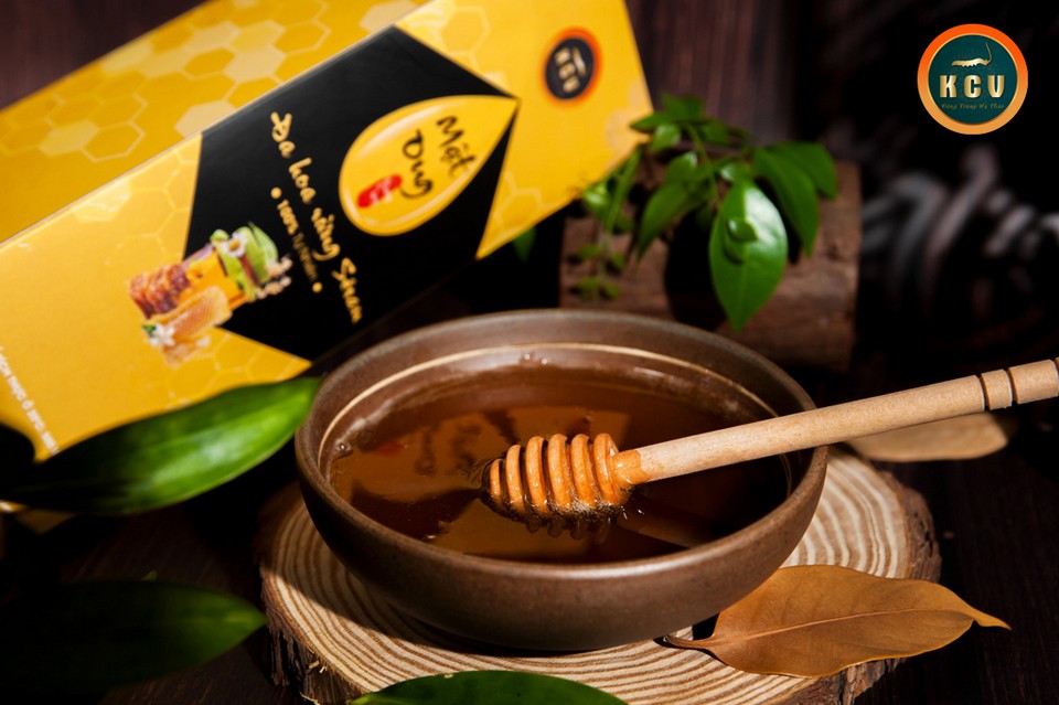 Mật ong rừng Sê San Kim Cương Vàng