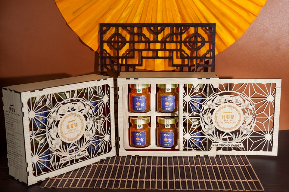 Yến Saffron đông trùng hạ thảo Kim Cương Vàng